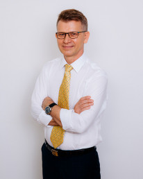 Dr. Univ. Tuzla Asir Kopic - FA für Innere Medizin, int. Onkologie, Hämatologie, Gastroenterologie